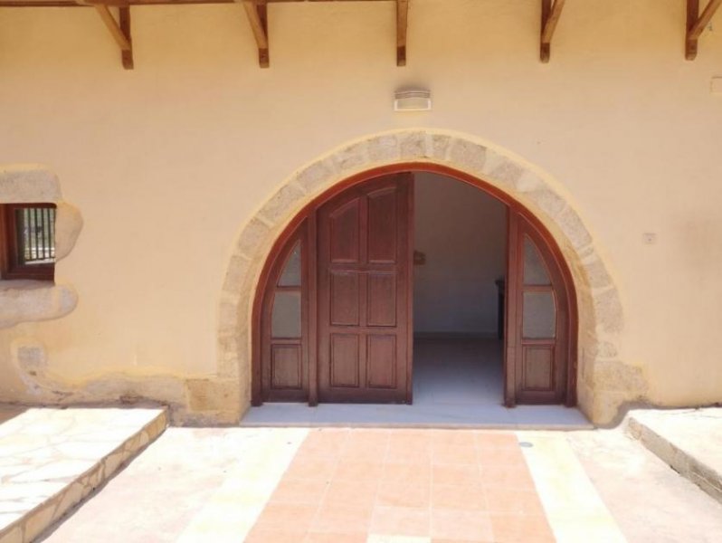 Kalamitsi Amigdali Kreta, Kalamitsi: Venezianisches Steinhaus mit angrenzendem landwirtschaftlichen Nutzland zu verkaufen Haus kaufen